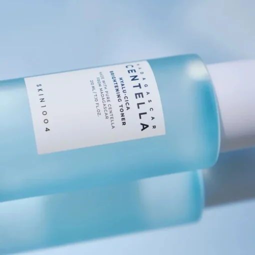 SKIN1004 Madagascar Centella Hyalu-Cica Brightening Toner 210ml